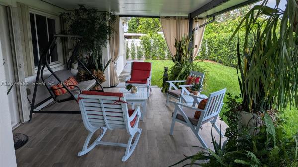14861 SW 70th St, Unincorporated Dade County, Florida 33193, image 2