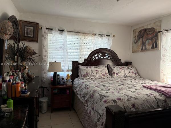1120 NE 111th St, Unincorporated Dade County, Florida 33161, image 3