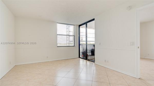 Lake Emerald, 114 Lake Emerald Dr #409, Oakland Park, Florida 33309, image 2