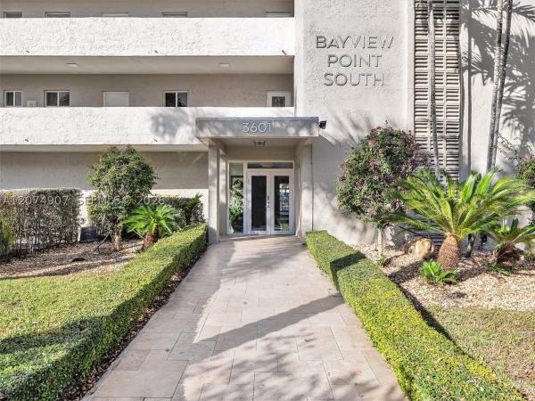 Bayview Point, 3601 NE 170th St #301, North Miami Beach, Florida 33160, image 2