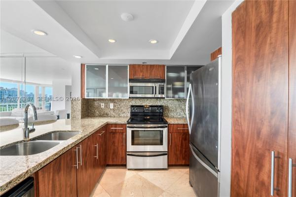 South Pointe Towers, 400 S Pointe Dr #505, Miami Beach, Florida 33139, image 1
