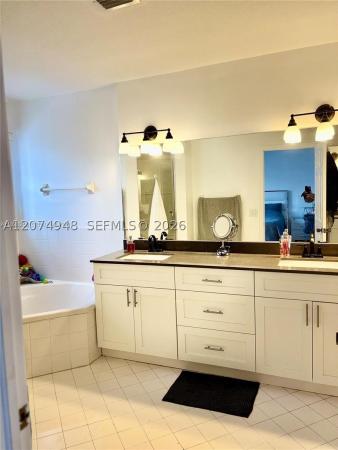 11236 NW 56th St, Doral, Florida 33178, image 1