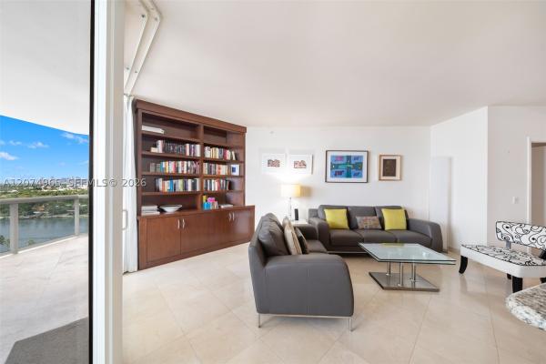 Blue Diamond, 4779 Collins Ave #1804, Miami Beach, Florida 33140, image 3