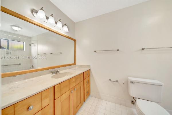 Villas At The Gate, 5223 E Gate Lake Rd #5223, Tamarac, Florida 33319, image 2