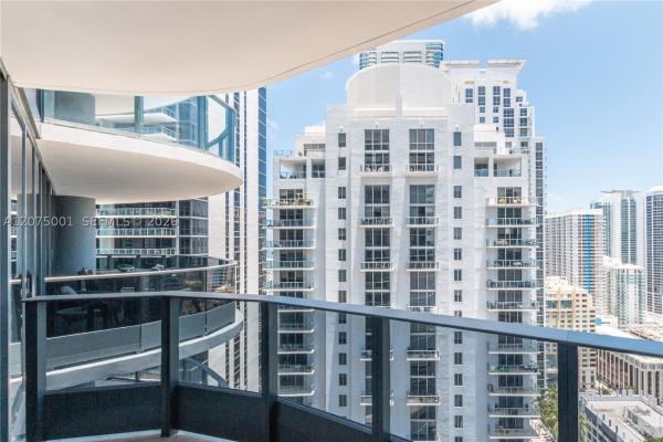 Brickell Flatiron, 1000 Brickell Plz #3201, Miami, Florida 33131, image 2