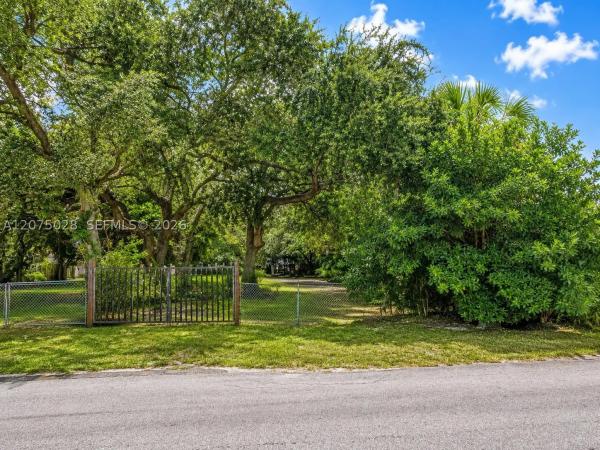 Little River Gardens, 7726 NW 4th Ave, Miami, Florida 33150, image 1