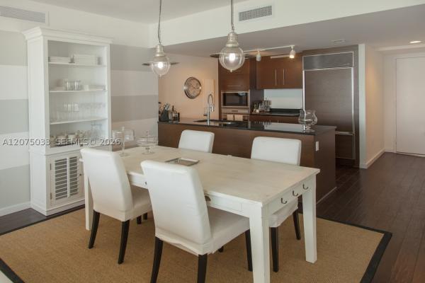 Icon Brickell Tower 1, 465 Brickell Ave #4703, Miami, Florida 33131, image 3