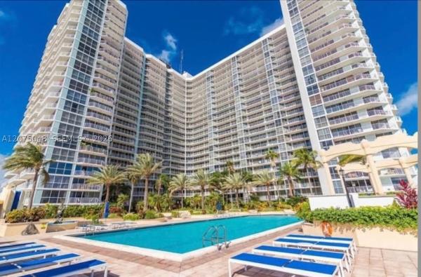 The Grandview Palace, 7601 E Treasure Dr #PH-206, North Bay Village, Florida 33141, image 2