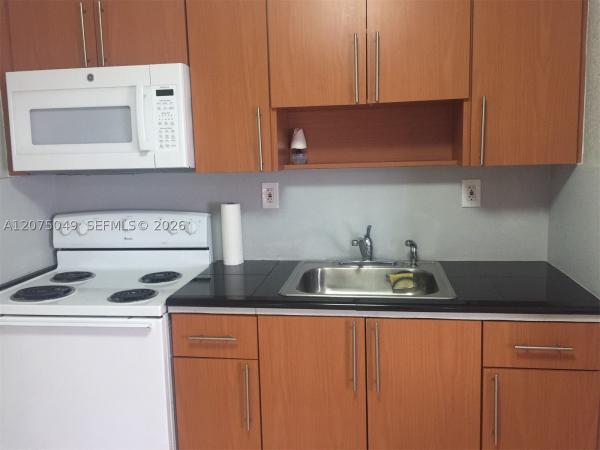 Segovia Gardens, 1800 NW 19th St #11, Miami, Florida 33125, image 2