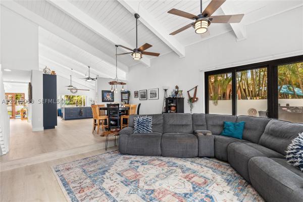Cobblers Village, 801 Mockingbird Ln, Plantation, Florida 33324, image 3