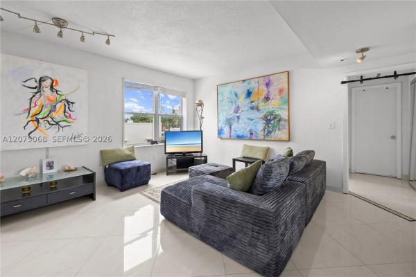 The Lexington Euclid, 802 Euclid Ave #305, Miami Beach, Florida 33139, image 1