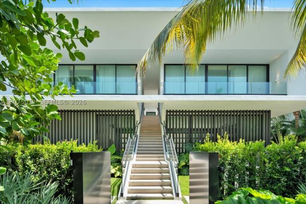 Hibiscus Island, 375 N Hibiscus Dr, Miami Beach, Florida 33139, image 2