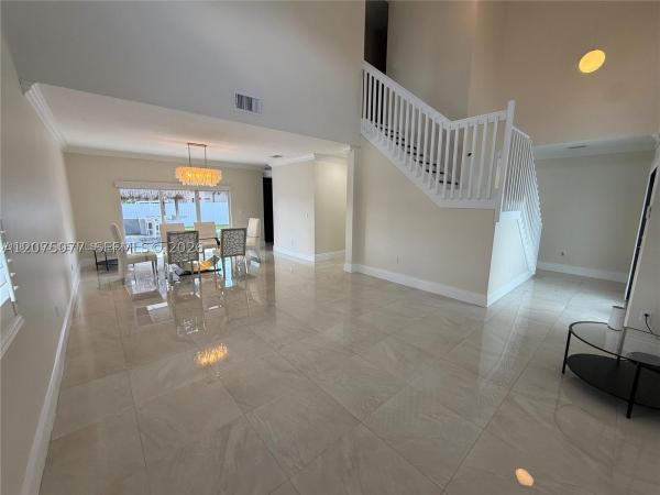 15624 SW 20th St, Unincorporated Dade County, Florida 33185, image 2
