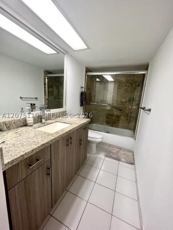 The Carriage House, 5401 Collins Ave #311, Miami Beach, Florida 33140, image 3