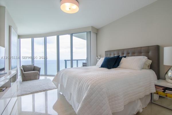 Jade Beach, 17001 Collins Ave #3804, Sunny Isles Beach, Florida 33160, image 2