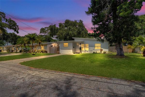 Wilkes Barre Park, 2701 Garfield St, Hollywood, Florida 33020, image 3