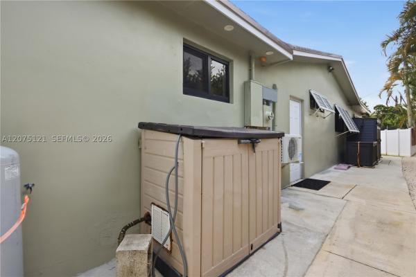 Boulevard Heights, 6620 SW 6th St, Pembroke Pines, Florida 33023, image 1