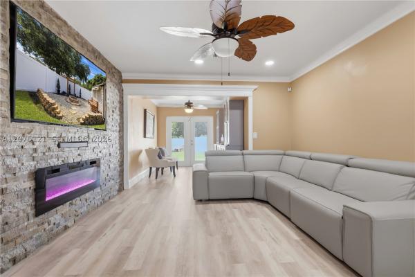 Boulevard Heights, 6620 SW 6th St, Pembroke Pines, Florida 33023, image 2