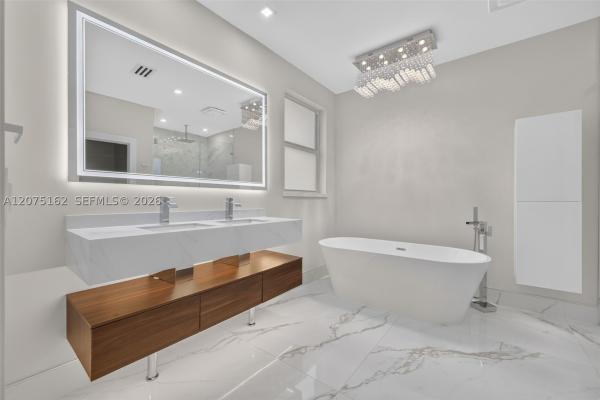 12377 SW 125th St, Unincorporated Dade County, Florida 33186, image 1