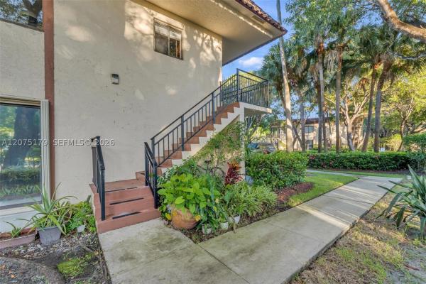 Racquet Club At Bonaventure, 402 Lakeview Dr #201, Weston, Florida 33326, image 1