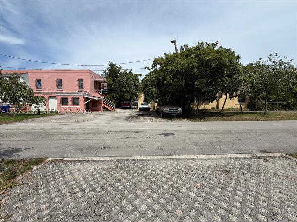 New Haven, Miami, Florida 33142, image 2