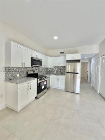 310 E 7th St #203, Hialeah, Florida 33010, image 1
