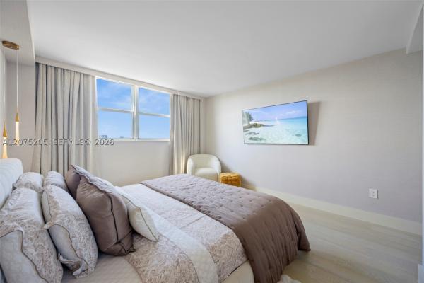 Stanton House, 6900 Bay Dr #8A, Miami Beach, Florida 33141, image 2