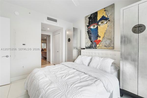 Jade Beach, 17001 Collins Ave #1703, Sunny Isles Beach, Florida 33160, image 2