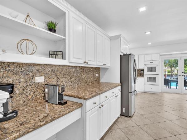 Golden Isles, 413 Tamarind Dr, Hallandale Beach, Florida 33009, image 3