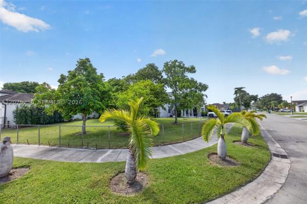 15401 SW 144th Ave, Unincorporated Dade County, Florida 33177, image 2
