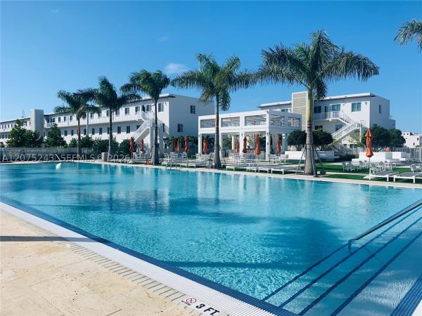 Landmark At Doral, 6404 NW 105th Pl, Doral, Florida 33178, image 2