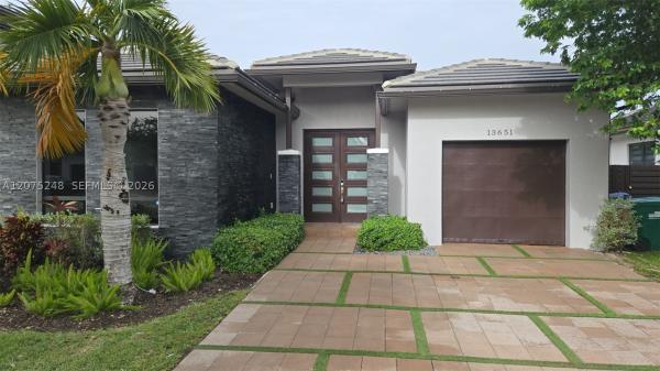 13651 SW 158th Pl, Unincorporated Dade County, Florida 33196, image 1