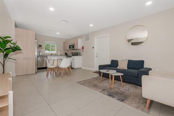 North Lauderdale, 507 NW 8th Ave #1, Fort Lauderdale, Florida 33311, image 2