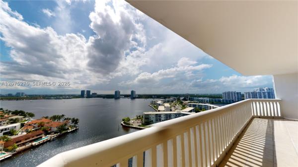 1000 Island Boulevard, 1000 W Island Blvd #1812, Aventura, Florida 33160, image 1