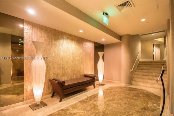 1000 Island Boulevard, 1000 W Island Blvd #1812, Aventura, Florida 33160, image 2