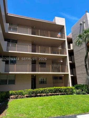 Sabal Palm Of Pine Island Ridge, 1811 Sabal Palm Dr #204, Davie, Florida 33324, image 3
