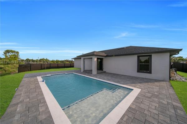 Cape Coral, 1111 NE 19th Ave, Cape Coral, Florida 33909, image 3