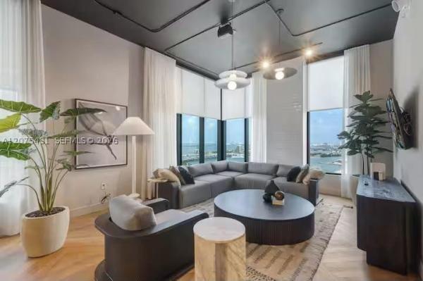 121 NE 5th St #1711, Miami, Florida 33132, image 3