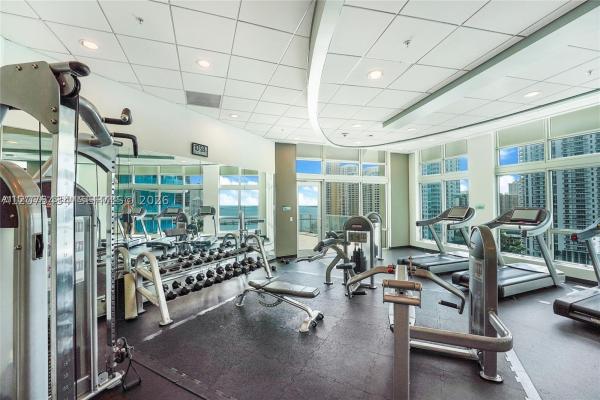 Met 1, 300 S Biscayne Blvd #L-432, Miami, Florida 33131, image 1