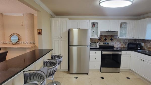 The Palms Of Deer Creek, 2410 Deer Creek Country Club Blvd #310-E, Deerfield Beach, Florida 33442, image 3