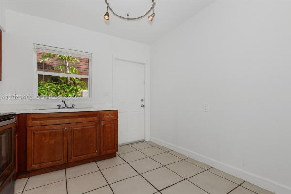 South Middle River, 1607 NW 8th Ave #2, Fort Lauderdale, Florida 33311, image 1