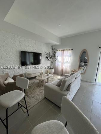 2511 Pierce St #5, Hollywood, Florida 33020, image 3