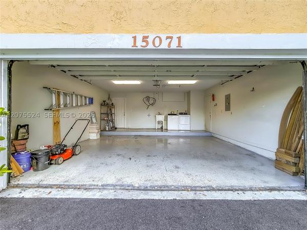 Waterford Patio Homes, 15071 S Waterford Dr, Davie, Florida 33331, image 1