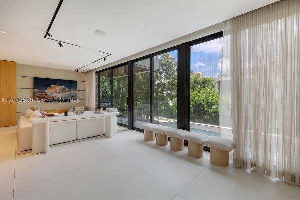 Riviera, 288 Palm Ave, Miami Beach, Florida 33139, image 3