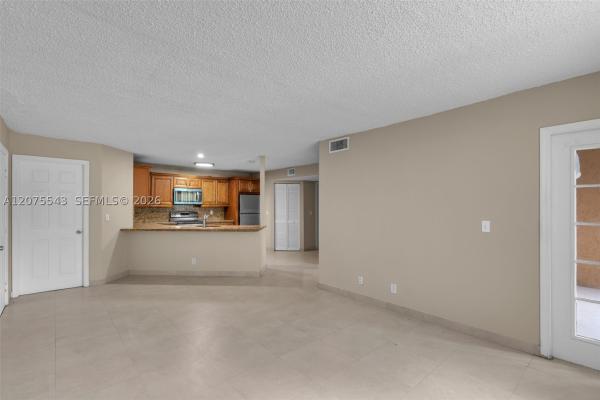 Windward Lakes At Palm-Aire, 4015 W Mcnab Rd #210D, Pompano Beach, Florida 33069, image 3