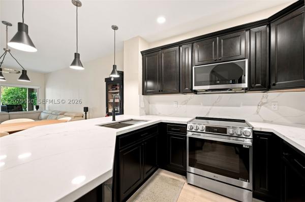 Pelican Pointe, 355 SW 121st Ave, Pembroke Pines, Florida 33025, image 3