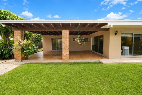 3115 Village Green Dr, Unincorporated Dade County, Florida 33175, image 3
