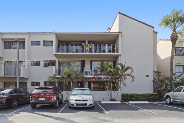 Eagle Nest, 6305 Gage Pl #306-A, Miami Lakes, Florida 33014, image 2
