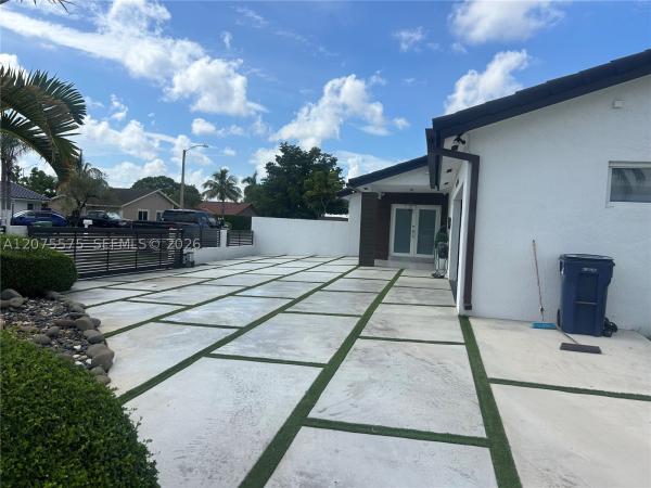 13200 SW 25th St, Unincorporated Dade County, Florida 33175, image 1