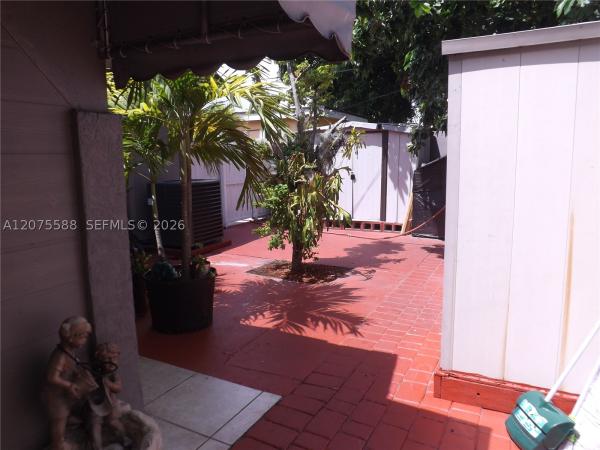 Carole Anne Park, 217 W 34th St, Hialeah, Florida 33012, image 2